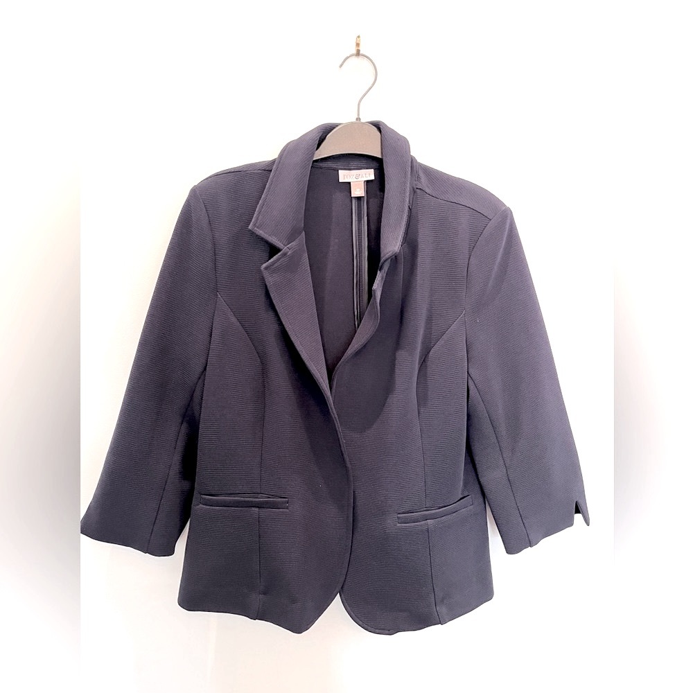 💙Roz & Ali 3/4 Sleeve Blazer